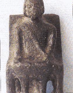 夏琐王耶宾造的神像(62123 bytes)